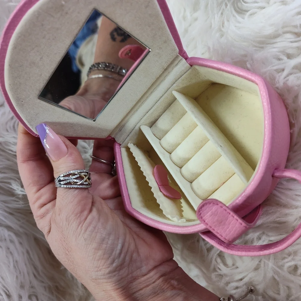 Jeun Bags Alphabet J Pink Faux Leather Jewelry Box